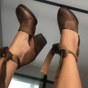 Free people clogs